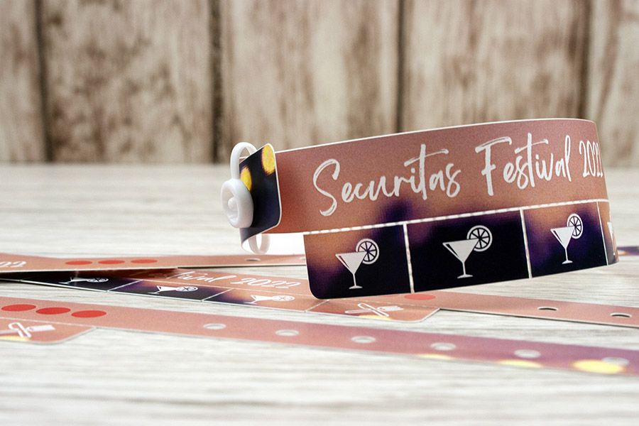 polsbandjes met 5 vouchers voor het Securitas Festival